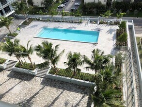 2960 NE 207th St in Aventura, FL - Building Photo - Building Photo