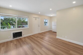 901 N F St in Lake Worth Beach, FL - Building Photo - Building Photo