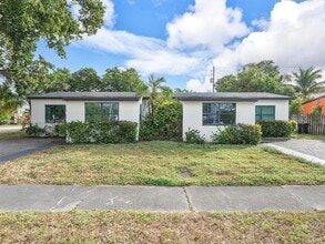 300 SW 23rd St, Unit 1 in Fort Lauderdale, FL - Foto de edificio - Building Photo