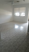 4131 SW 24th Ct-Unit -2 in Fort Lauderdale, FL - Building Photo - Building Photo