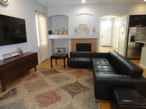 2199 Carol Ann Dr in Tracy, CA - Foto de edificio - Building Photo