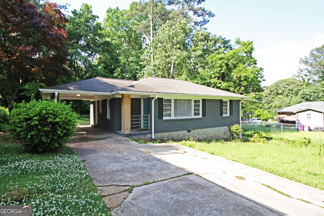 2234 Keheley Dr in Decatur, GA - Building Photo - Building Photo