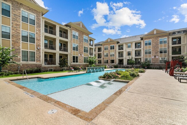 2121 Ella in Houston, TX - Building Photo - Building Photo