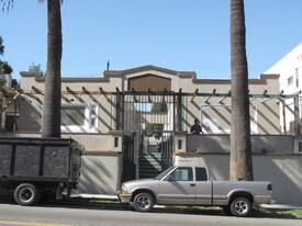 1205 Magnolia Ave in Long Beach, CA - Building Photo - Building Photo