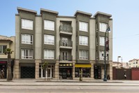 1117 OCEAN Apartments in San Francisco, CA - Foto de edificio - Building Photo