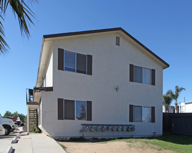 129 Alverson Rd in San Diego, CA - Building Photo - Building Photo