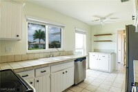 4411 SE 14th Pl in Cape Coral, FL - Foto de edificio - Building Photo