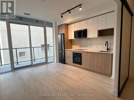 5 Defries St in Toronto, ON - Building Photo