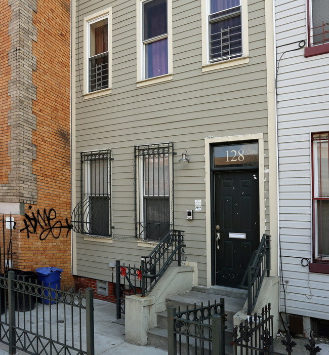 128 Palmetto St in Brooklyn, NY - Building Photo - Building Photo