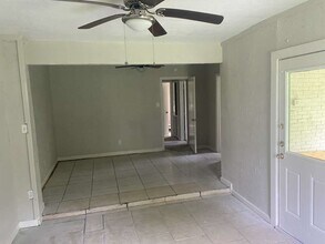 15626 Corsair Rd in Houston, TX - Building Photo - Building Photo