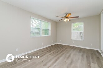 1909 Glen Echo Ln in Clearwater, FL - Building Photo - Building Photo