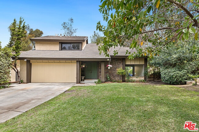780 Carriage Cir in Anaheim, CA - Building Photo - Building Photo