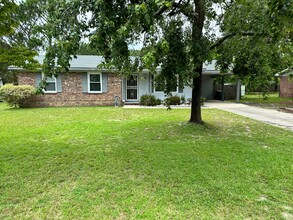 3714 Colonial Cove in Hope Mills, NC - Building Photo - Building Photo