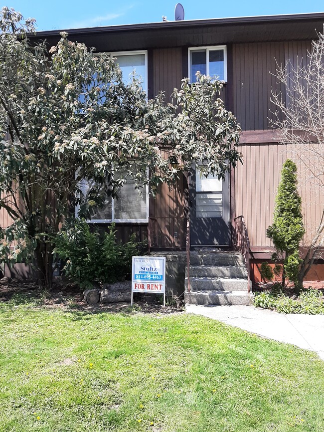 property at 618 N Terrace Dr