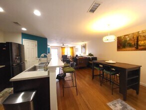 5788 Biscay St in Denver, CO - Building Photo - Building Photo
