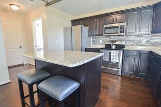 1038 Dwight Eisenhower Way in Clarksville, TN - Building Photo - Building Photo