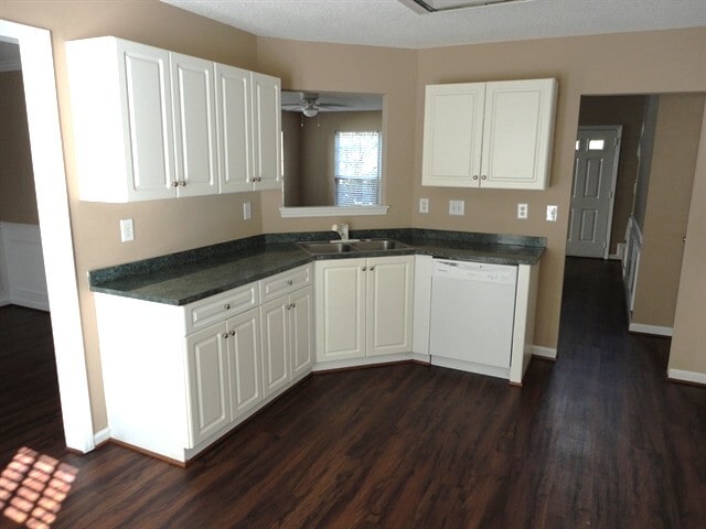 7613 Lullwater Cv in Huntersville, NC - Building Photo - Building Photo