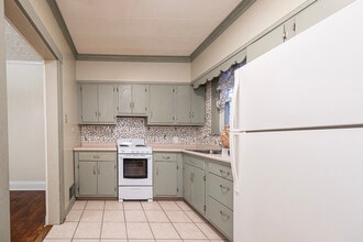 973 New York Ave in Clairton, PA - Building Photo - Building Photo