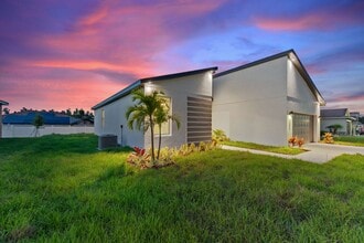 362 Elderberry Ct in Poinciana, FL - Building Photo - Building Photo