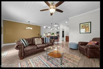 1625 Brook Hollow Dr in Greenville, NC - Foto de edificio - Building Photo