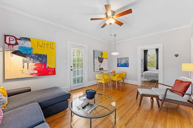 800 Magnolia Ave in Charlotte, NC - Foto de edificio - Building Photo