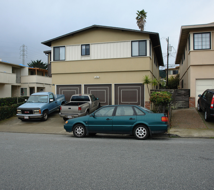 509 Serra Dr in South San Francisco, CA - Foto de edificio