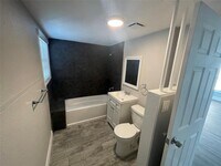 1403 Collier St photo'