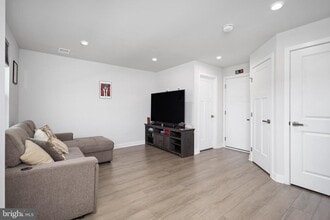 1109 Patuxent Greens Dr in Laurel, MD - Building Photo - Building Photo