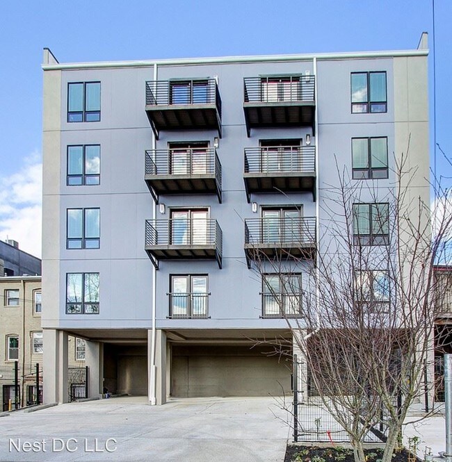 1827 Benning Rd NE in Washington, DC - Building Photo - Building Photo