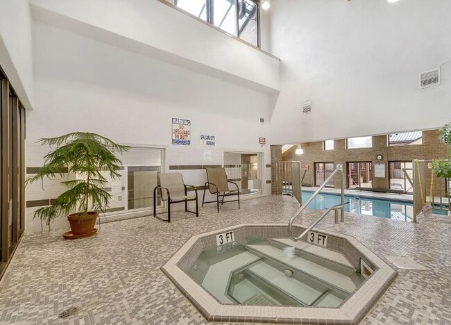 20 2nd St NE, Unit P908 in Minneapolis, MN - Building Photo - Building Photo