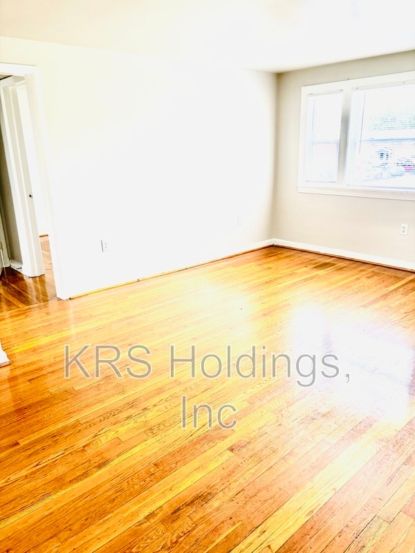property at 5423 Remuda Dr