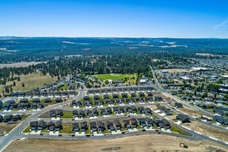 Residences at Indian Trail in Spokane, WA - Foto de edificio - Building Photo