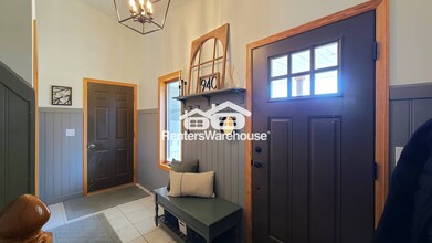 940 Florence Ln in Hudson, WI - Building Photo - Building Photo