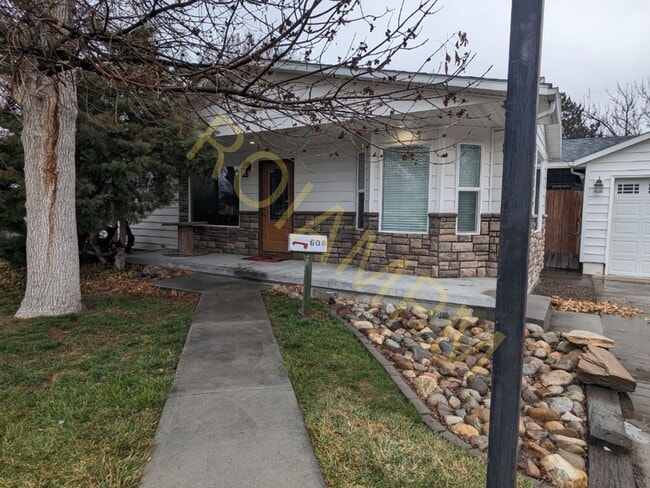 608 Pierce St in Twin Falls, ID - Building Photo - Building Photo