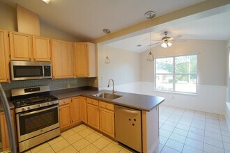 1908 Wagon Wheel Cir W in Tallahassee, FL - Building Photo - Building Photo