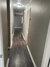 1028 NW 2nd St in Moore, OK - Building Photo - Building Photo