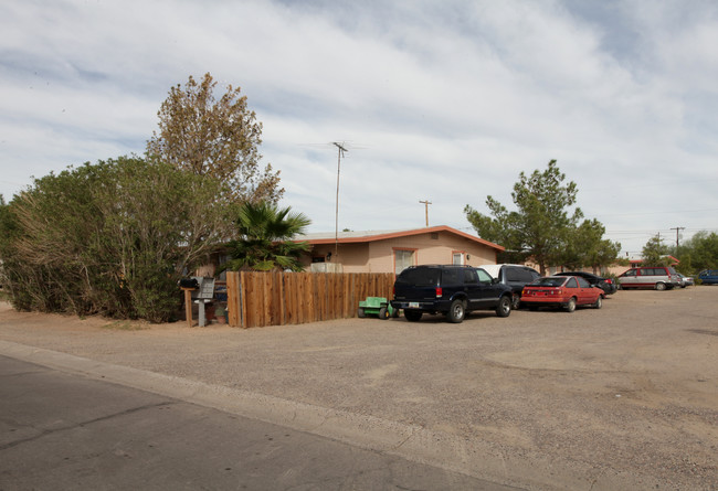 406 W 13th St in Casa Grande, AZ - Building Photo - Building Photo