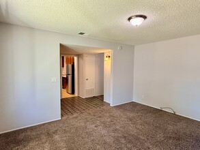 6063 Pineland Ave in San Jose, CA - Building Photo - Building Photo