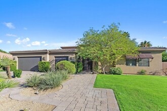 51200 Calle Paloma in La Quinta, CA - Building Photo - Building Photo