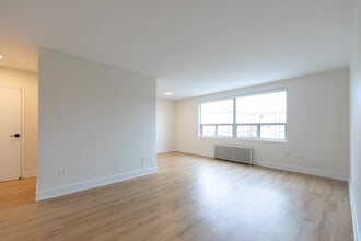 3 Swift Drive in Toronto, ON - Building Photo - Building Photo