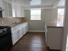 4910 Rusk St in Houston, TX - Building Photo - Building Photo