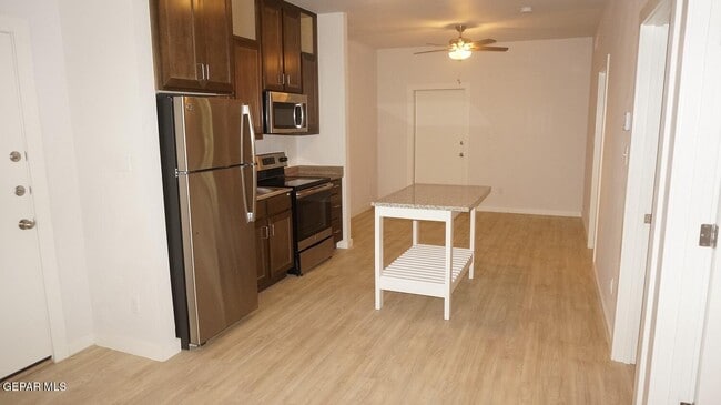 1061 Ranger St in El Paso, TX - Building Photo - Building Photo