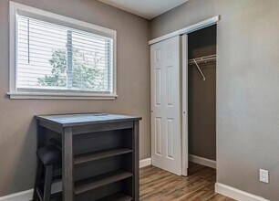 414 Prince David Dr in O'Fallon, MO - Building Photo - Building Photo