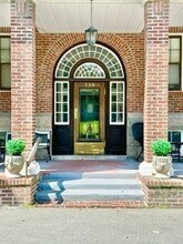 138 Main St in Fairhaven, MA - Foto de edificio - Building Photo
