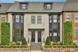 162 Bedford Rd in Armonk, NY - Building Photo