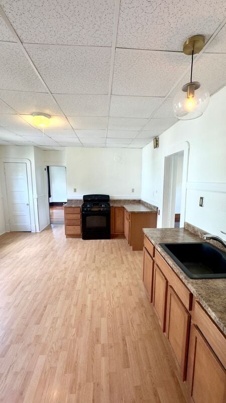 42 Orchard St in Chicopee, MA - Building Photo - Building Photo