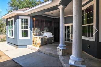 12446 Willis Waukegan Rd in Conroe, TX - Building Photo - Building Photo