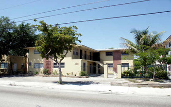 12910 NE 6th Ave in North Miami, FL - Building Photo - Building Photo