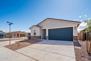 17305 W Sanna St in Waddell, AZ - Building Photo