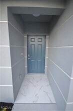 2181 Mitchell Ct in Ft. Myers, FL - Building Photo - Building Photo